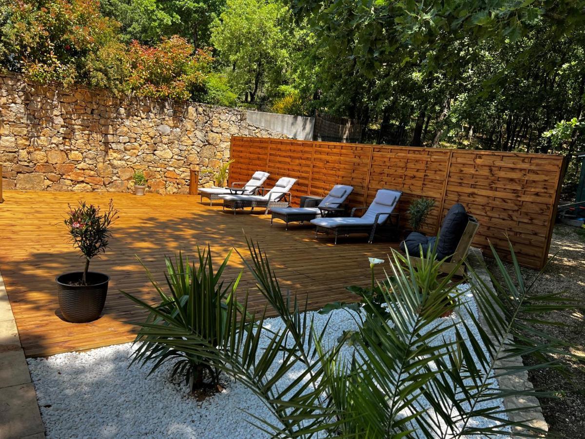 Villa Quinissole Sainte-Anastasie-sur-Issole ภายนอก รูปภาพ