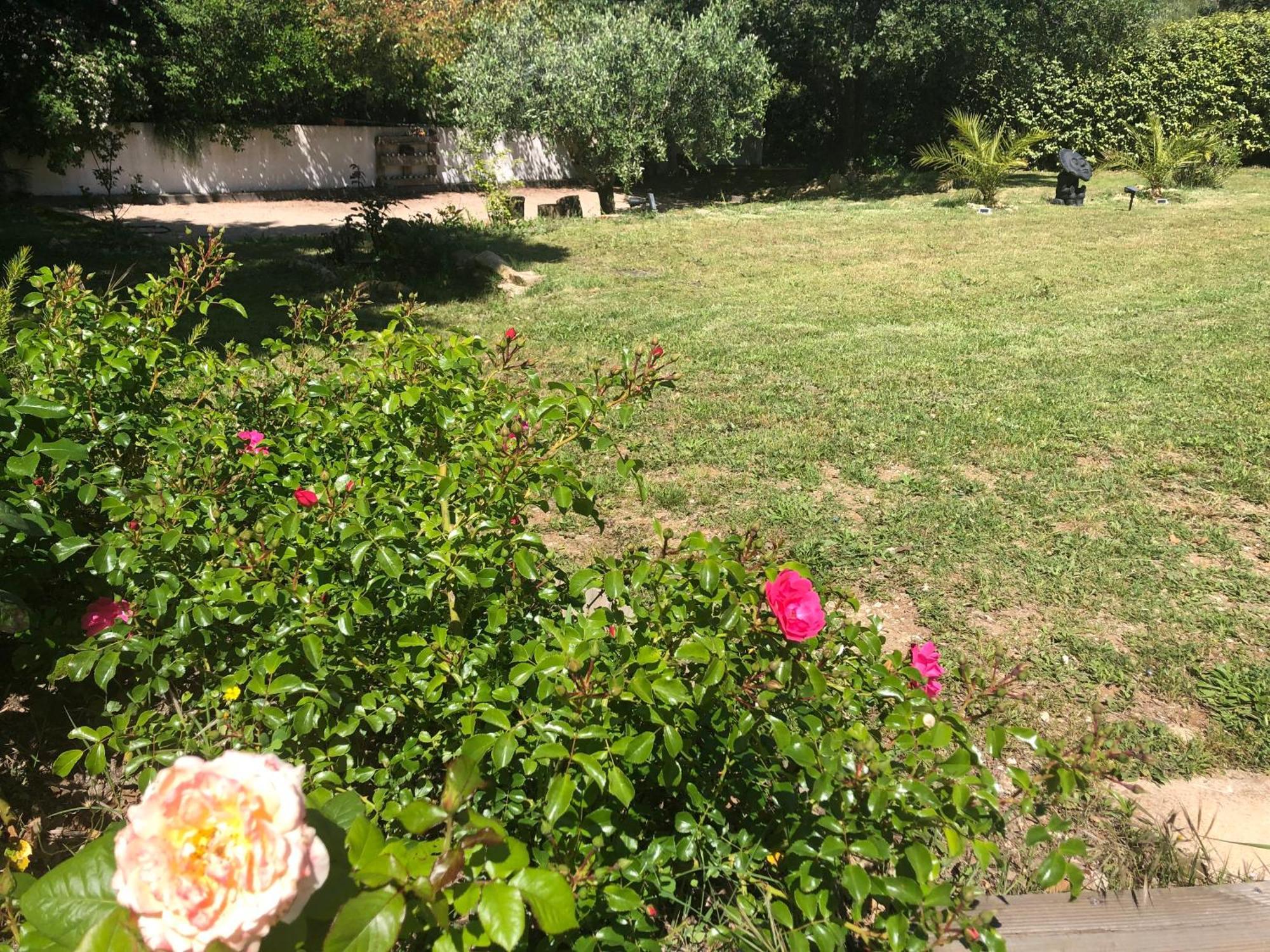 Villa Quinissole Sainte-Anastasie-sur-Issole ภายนอก รูปภาพ