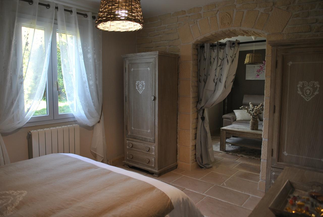 Villa Quinissole Sainte-Anastasie-sur-Issole ภายนอก รูปภาพ